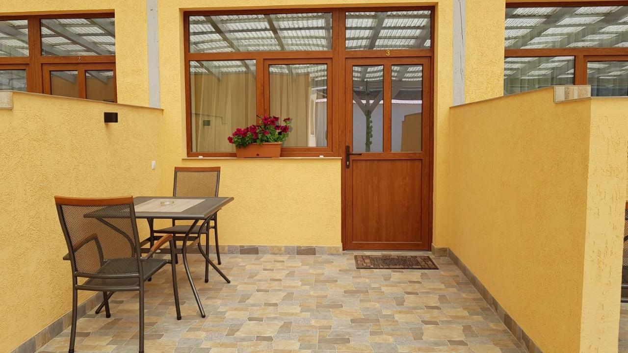Resting House Hotel Brasov Exterior photo