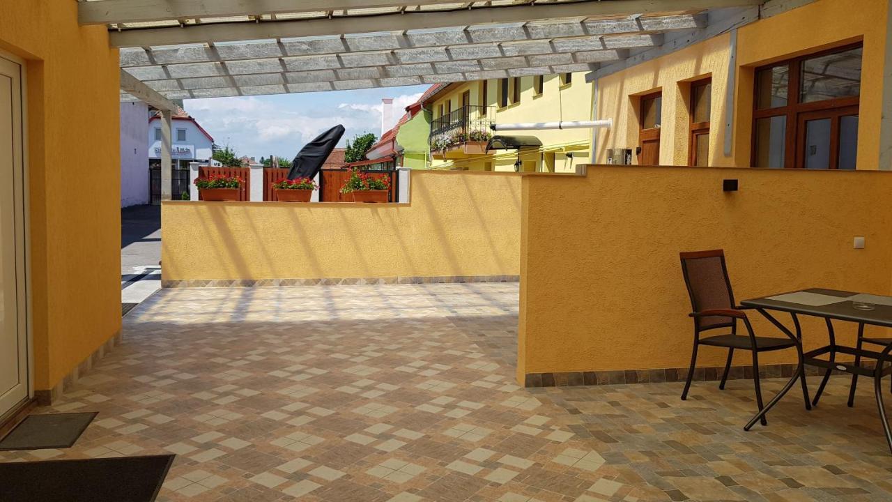 Resting House Hotel Brasov Exterior photo